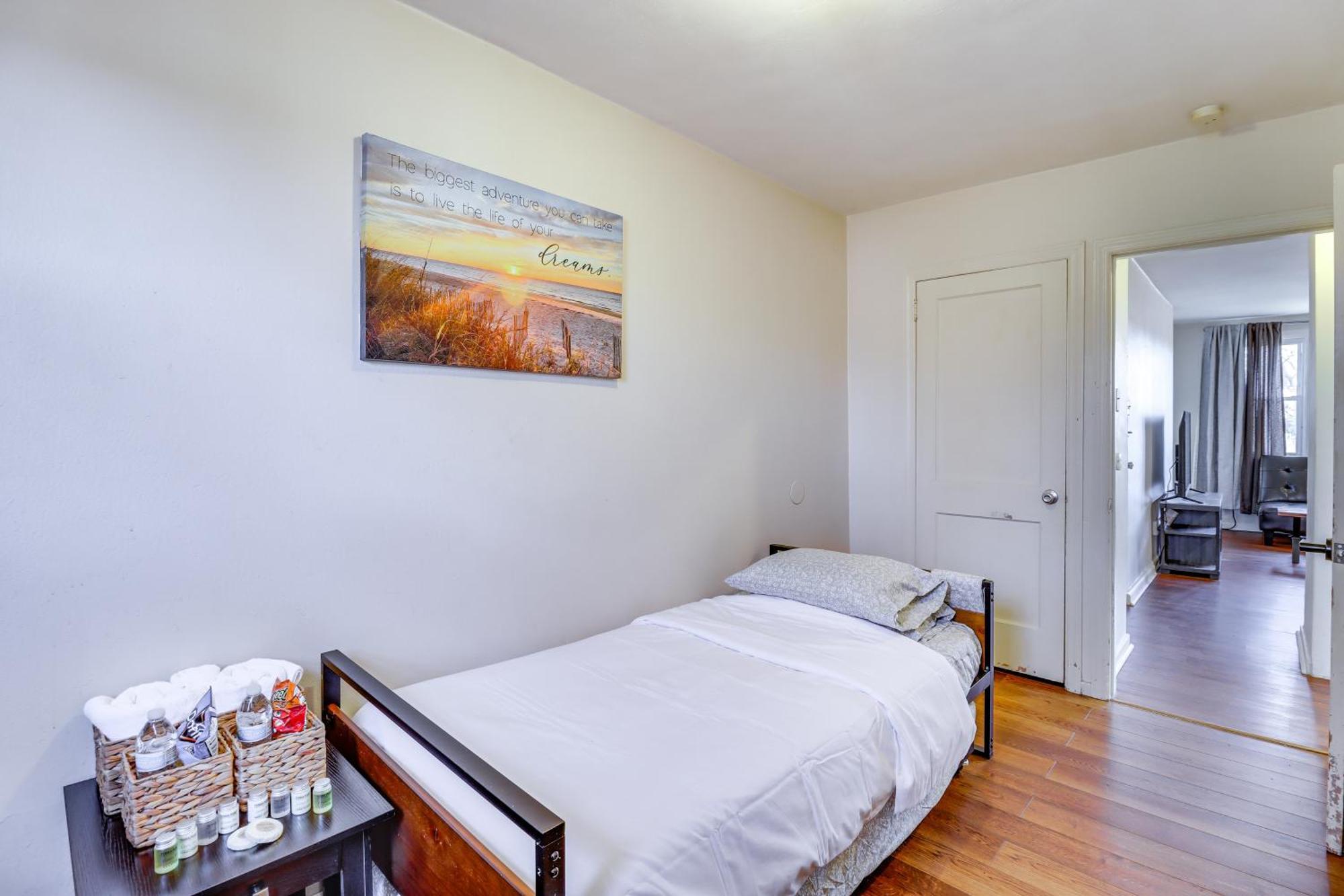 Cozy Near Historic Downtown *