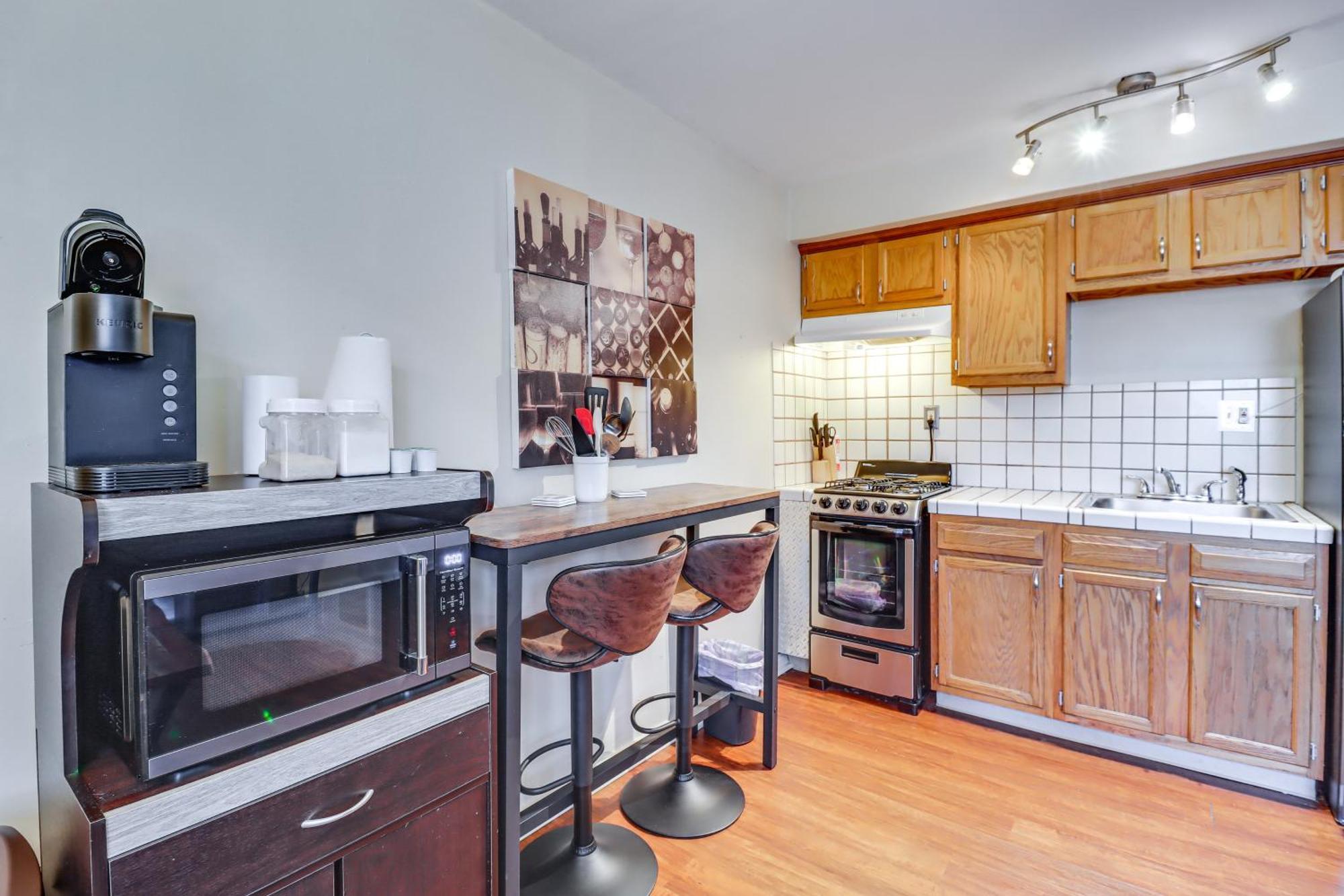 Cozy Near Historic Downtown